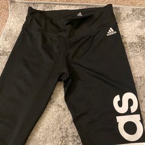 Adidas capri leggings